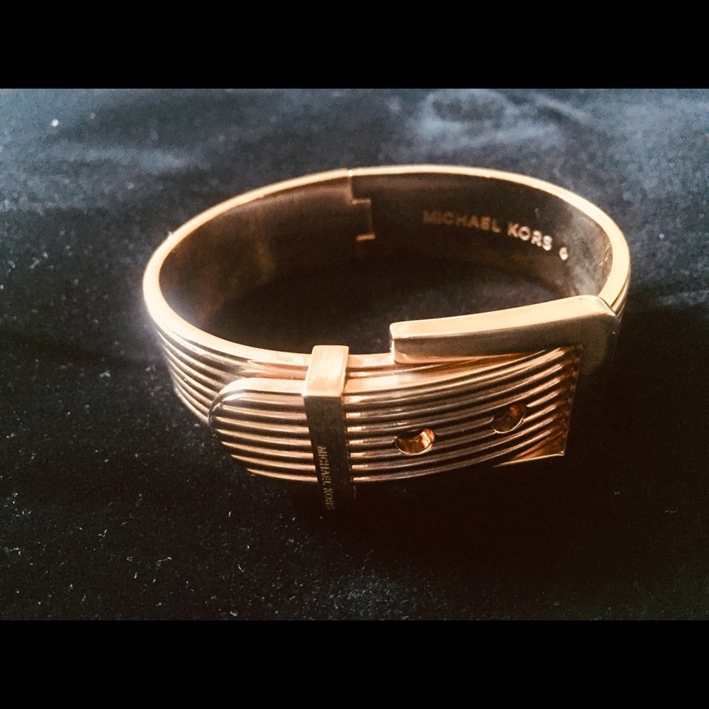 Michael Kors Bangle - Picture 5 of 6